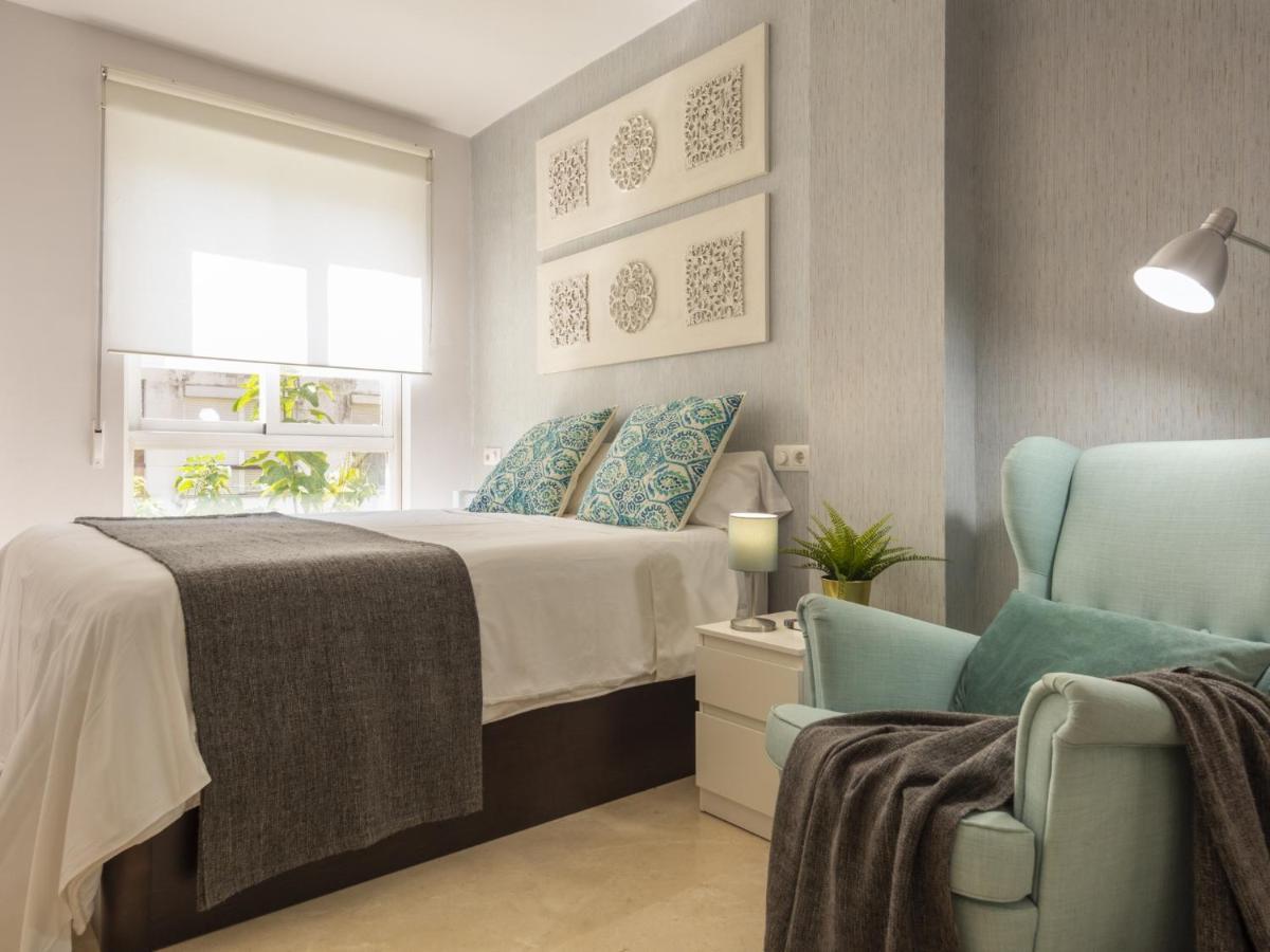 Misterhost San Bernardo Jardines De Murillo Севиля Екстериор снимка