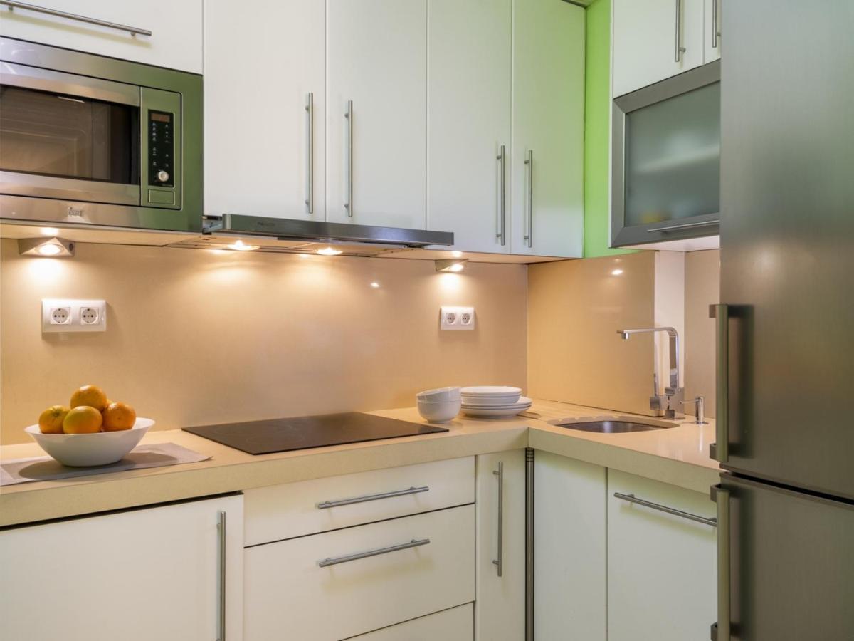 Misterhost San Bernardo Jardines De Murillo Севиля Екстериор снимка