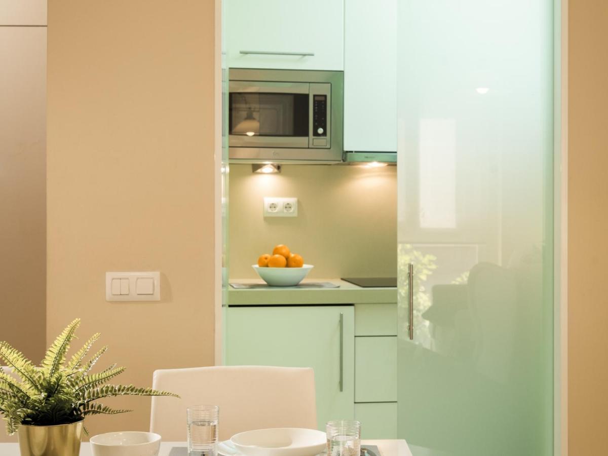 Misterhost San Bernardo Jardines De Murillo Севиля Екстериор снимка